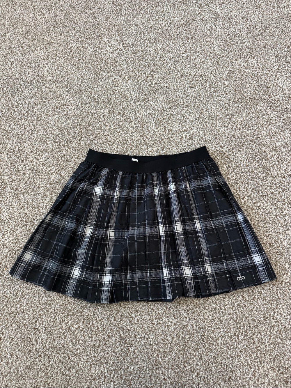 ALO Yoga Black and White Plaid Pleated Mini Skirt